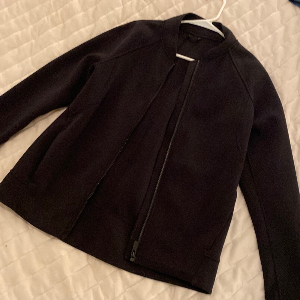 Black lululemon jacket